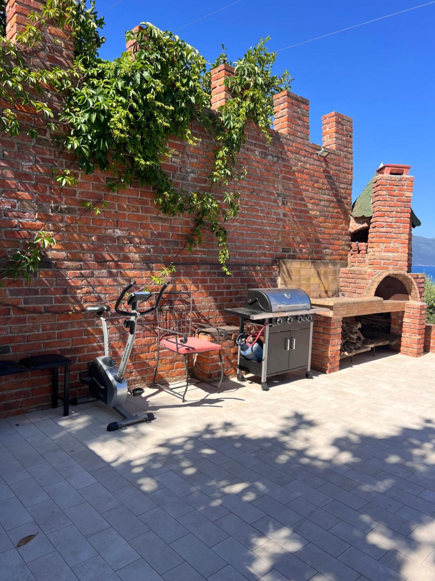 Vila Rexhepaj Vlorë Buitenkant foto